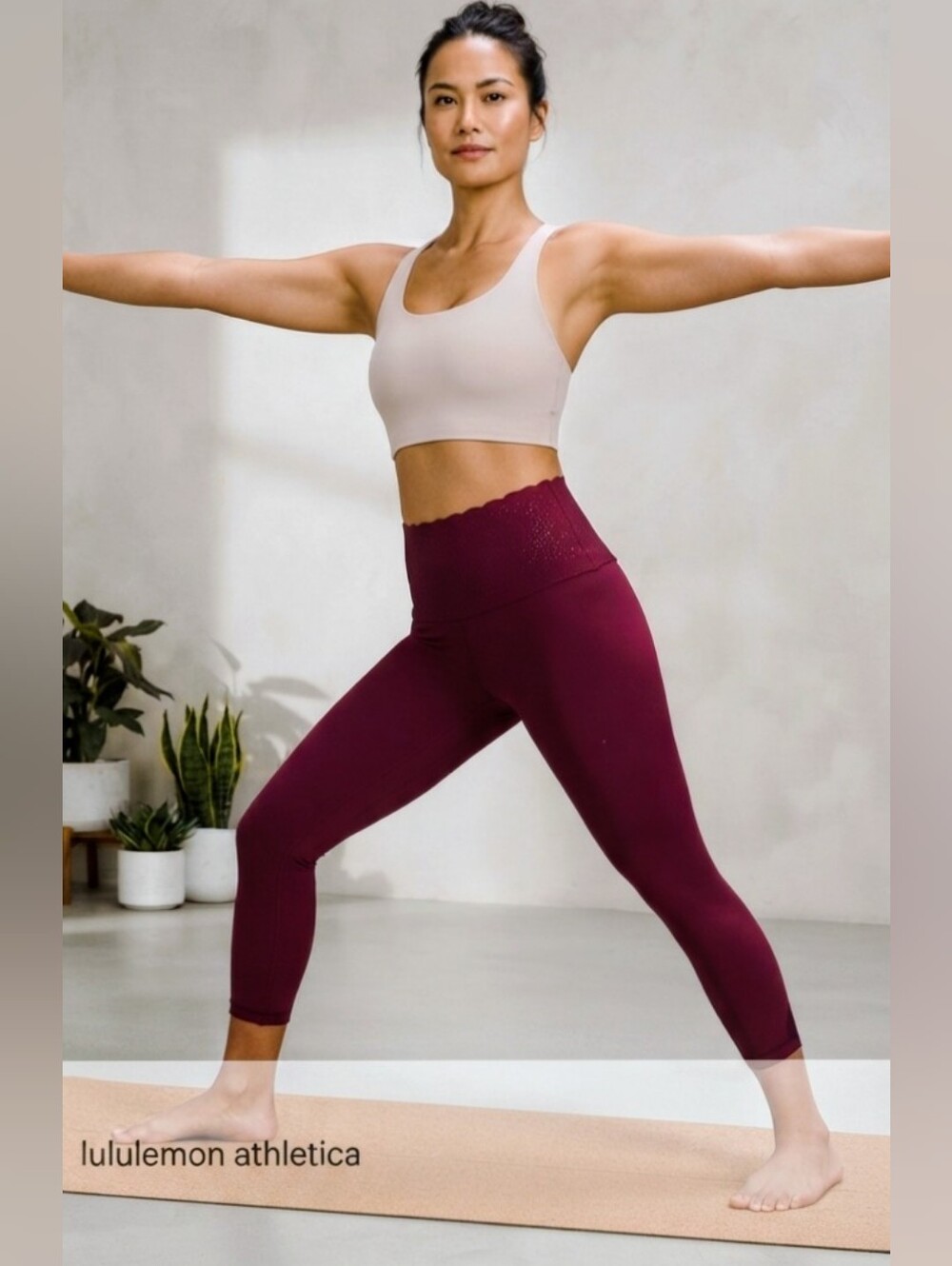 LULULEMON Burgundy Laser Cut Scalloped High Rise Yoga Leggings 25" | Size 2